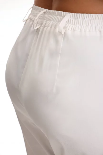 Брюки классические из белого хлопка