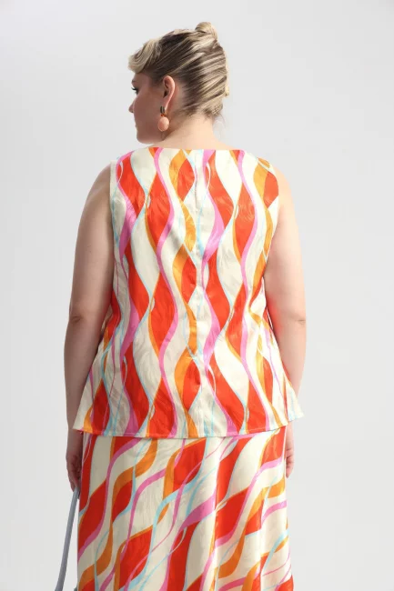 Топ из поливискозы с принтом