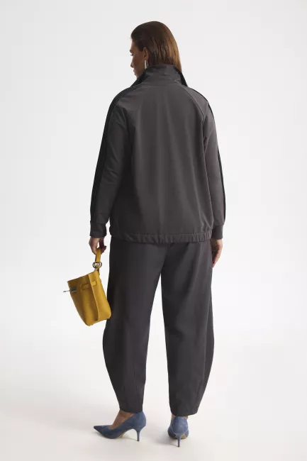 Брюки баллоны из костюмной ткани