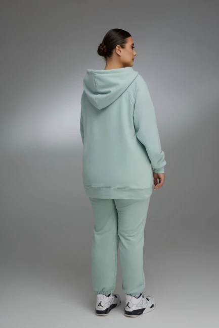 Джоггеры regular fit с бархатистой поверхностью