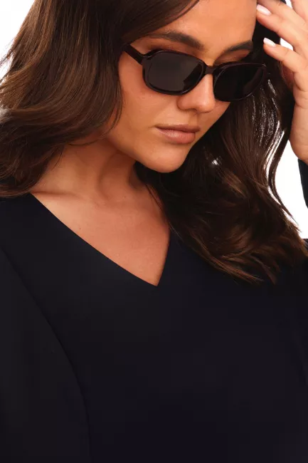 Платье трапеция с треугольным вырезом