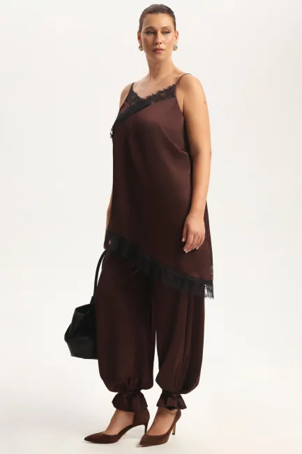 Туника с кружевом и тонкими лямками