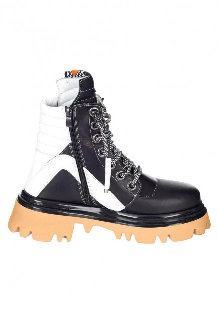 Ботинки из комбинированной кожи размера плюс