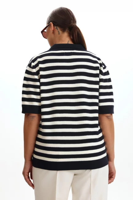 Джемпер поло в полоску с коротким рукавом