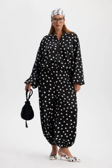 Бомбер из шелка с принтом горох – фото – Plus Size 50–64 – Моно-Стиль