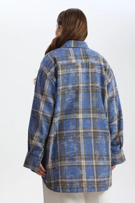 Рубашка с принтом клетка и декоративными стразами