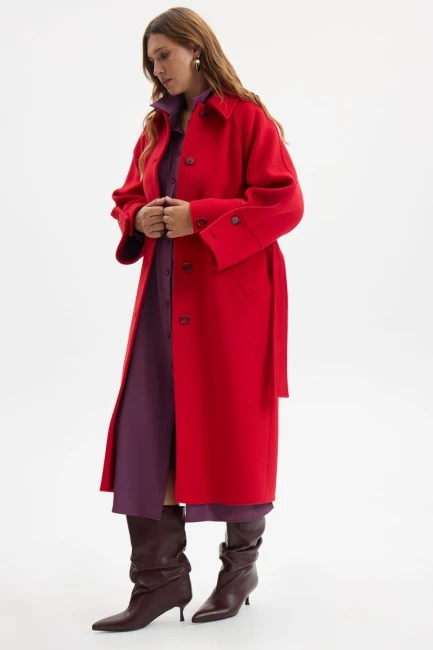 Пальто реглан с разрезом на рукаве – фото – Plus Size 50–64 – Моно-Стиль