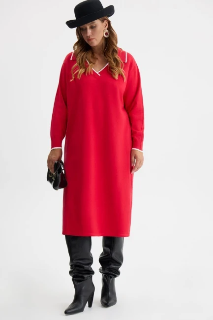 Платье из вязаной поливискозы с воротником – фото – Plus Size 50–64 – Моно-Стиль