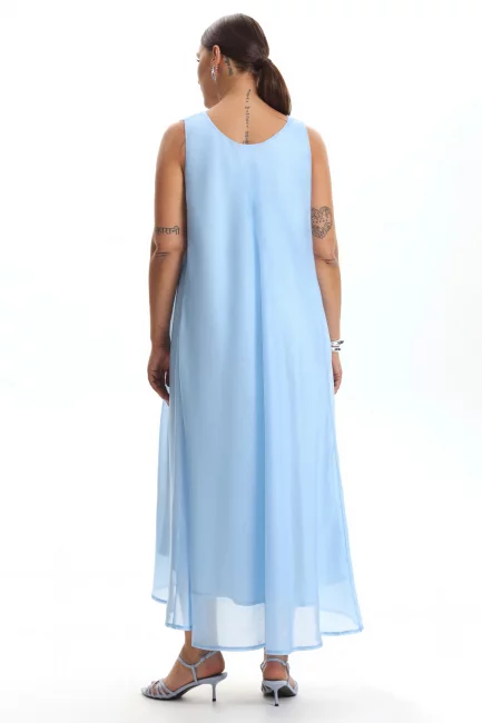 Платье без рукавов на подкладке