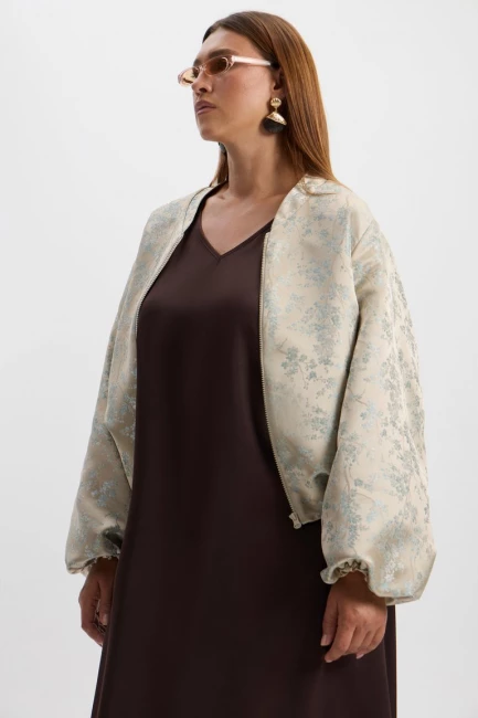 Бомбер с рукавом жиго из жаккарда – фото – Plus Size 50–64 – Моно-Стиль