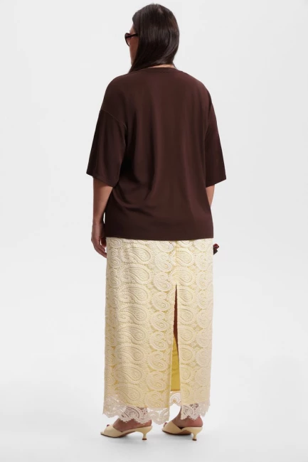 Футболка оверсайз с круглым вырезом – фото – Plus Size 50–64 – Моно-Стиль