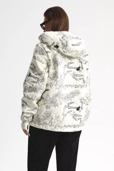 Облегченная куртка с вышивкой