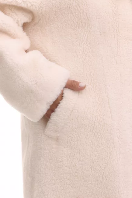 Меховая шуба из 100% шерсти мериноса на кнопках