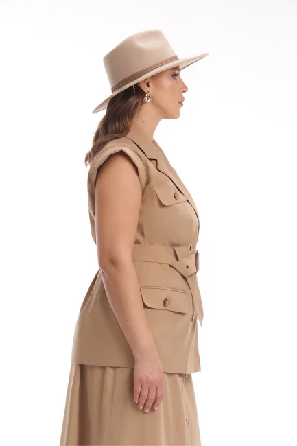 Жилет двубортный в стиле сафари