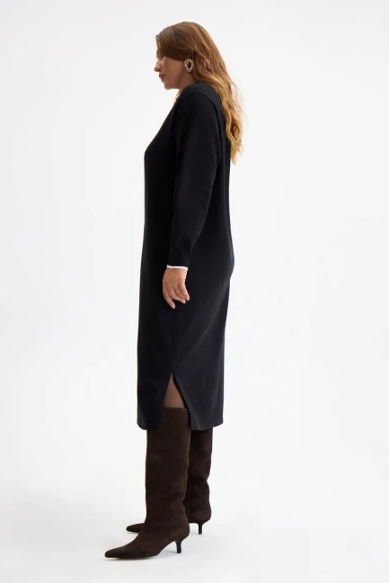 Платье из вязаной поливискозы с разрезами – фото – Plus Size 50–64 – Моно-Стиль
