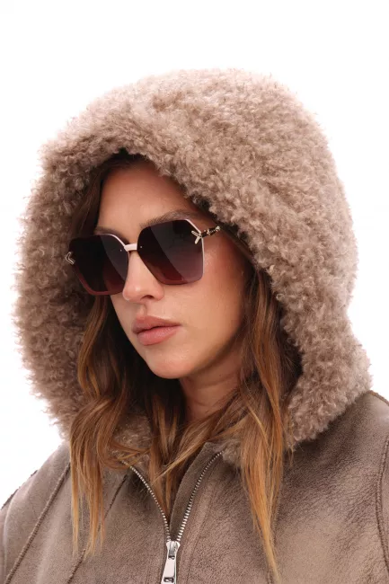 Куртка дубленка с капюшоном