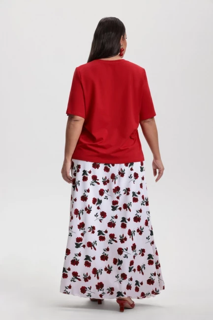 Футболка с круглым вырезом красного цвета – фото – Plus Size 50–64 – Моно-Стиль