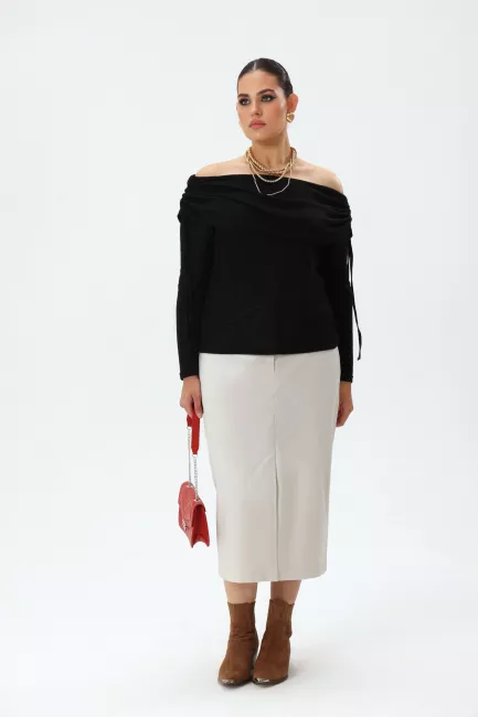 Лонгслив со спущенным плечом