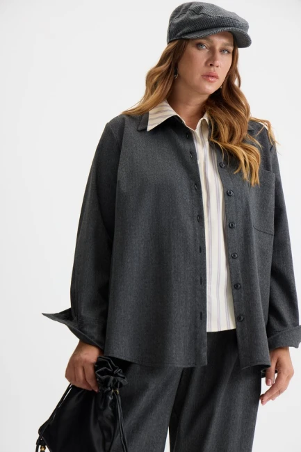 Рубашка с застежкой на спинке – фото – Plus Size 50–64 – Моно-Стиль
