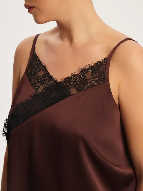 Туника с кружевом и тонкими лямками