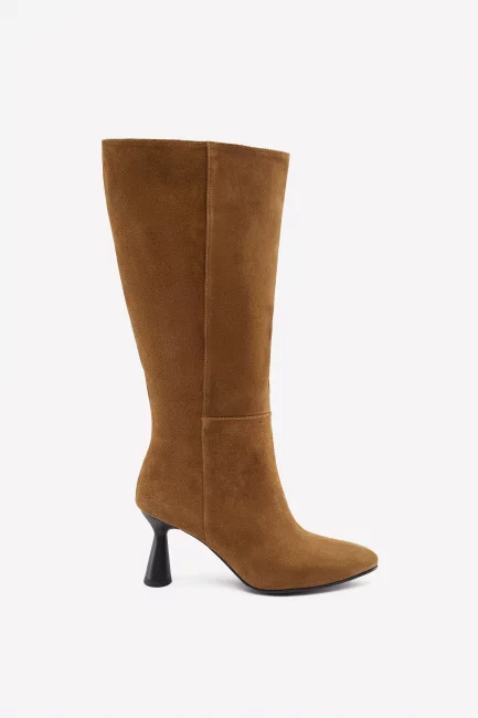 Сапоги из замши с устойчивым каблуком