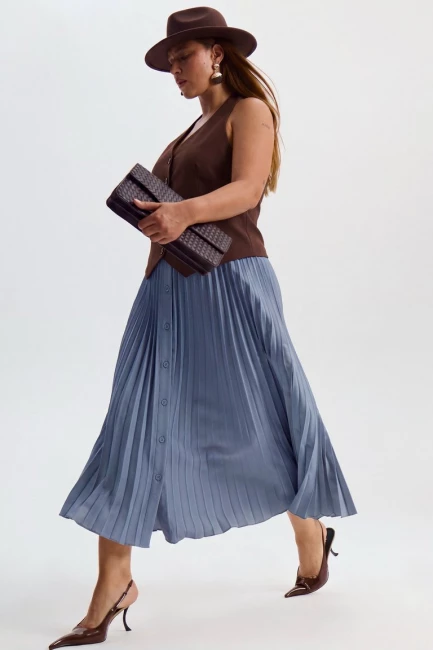 Жилет с воротником халтер – фото – Plus Size 50–64 – Моно-Стиль