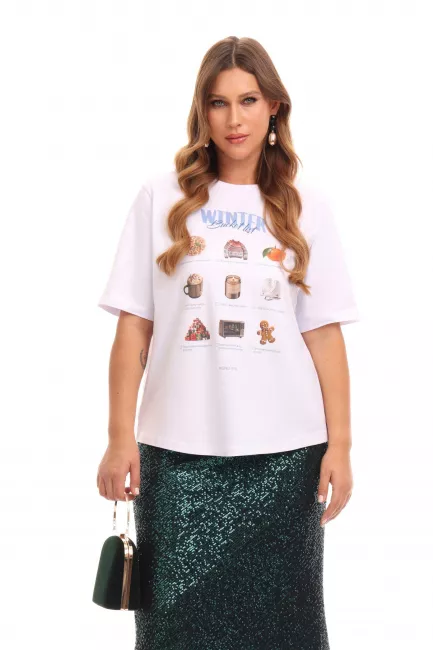 Белая футболка с принтом и рибаной