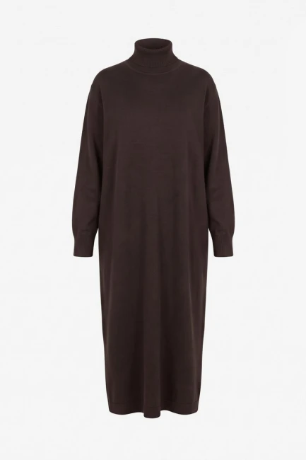 Платье-свитер с высоким воротником – фото – Plus Size 50–64 – Моно-Стиль