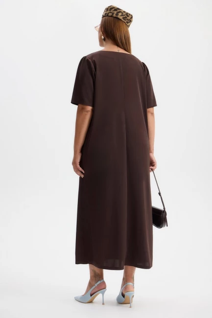 Платье с коротким рукавом в бельевом стиле – фото – Plus Size 50–64 – Моно-Стиль