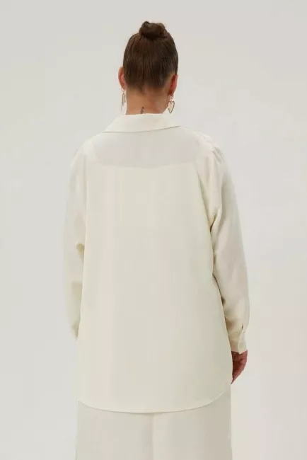 Рубашка relaxed fit из молочной поливискозы