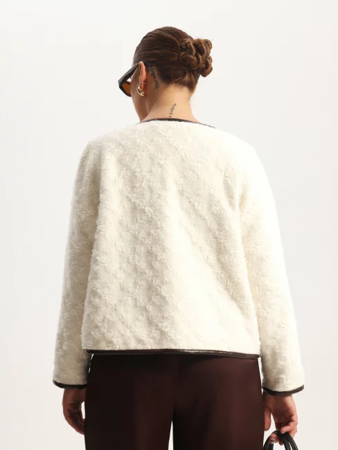 Жакет из фактурного трикотажа на завязке