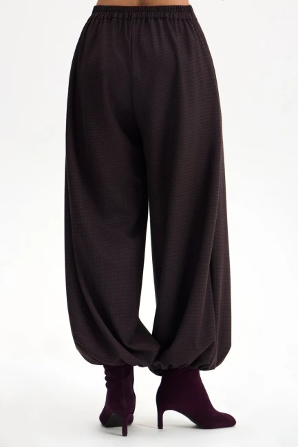 Брюки баллоны из костюмной ткани в клетку – фото – Plus Size 50–64 – Моно-Стиль