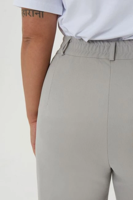 Брюки слаксы из серого хлопка