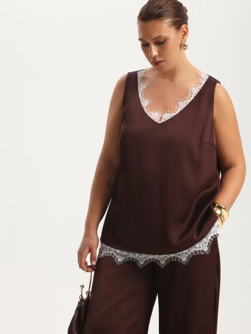 Топ из шелка с кружевом