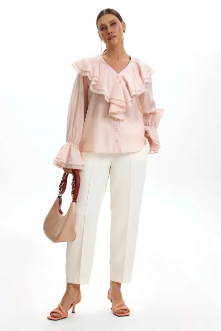 Брюки укороченной длины молочного цвета