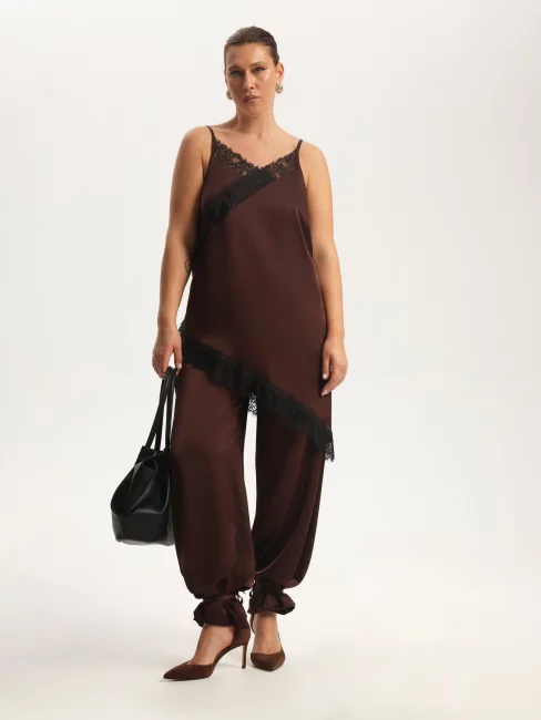 Туника с кружевом и тонкими лямками