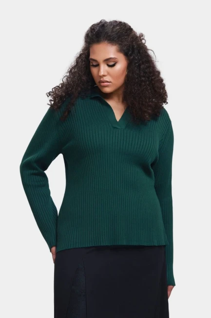 Джемпер поло лапша из вязаной поливискозы – фото – Plus Size 50–64 – Моно-Стиль