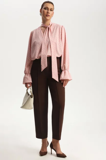 Блузка из поливискозы с принтом горох