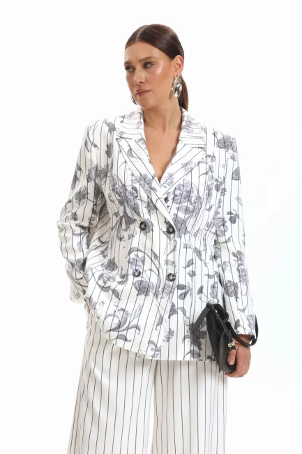 Жакет двубортный с принтом и шлицей