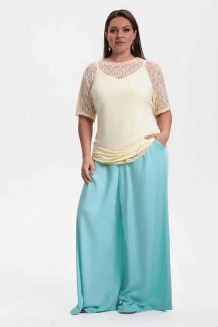 Футболка из кружева и топ – фото – Plus Size 50–64 – Моно-Стиль