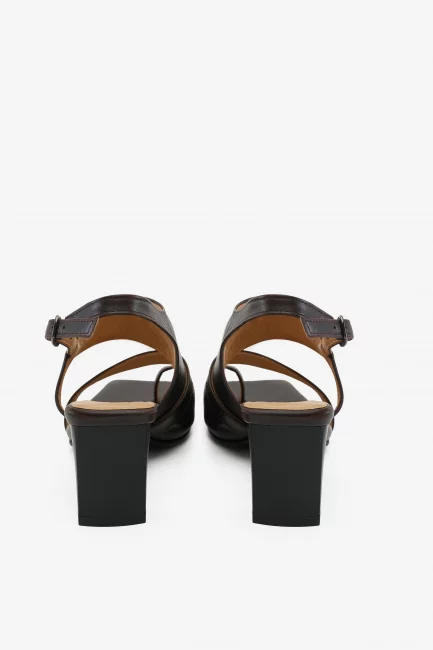 Босоножки вьетнамки на устойчивом каблуке