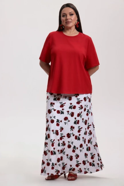 Футболка с круглым вырезом красного цвета – фото – Plus Size 50–64 – Моно-Стиль
