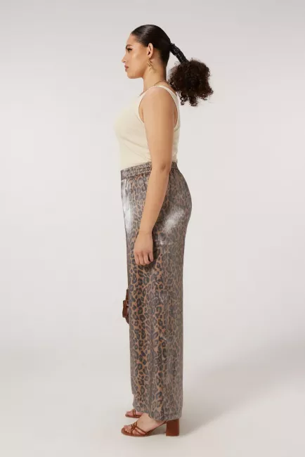 Брюки палаццо с эффектом мокрого шелка