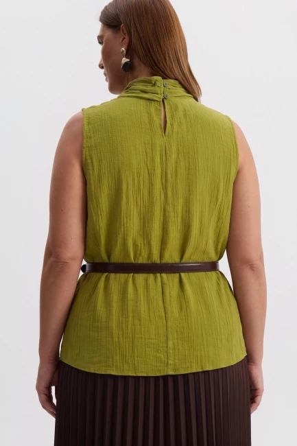Топ из жатой поливискозы с декоративным шарфом – фото – Plus Size 50–64 – Моно-Стиль
