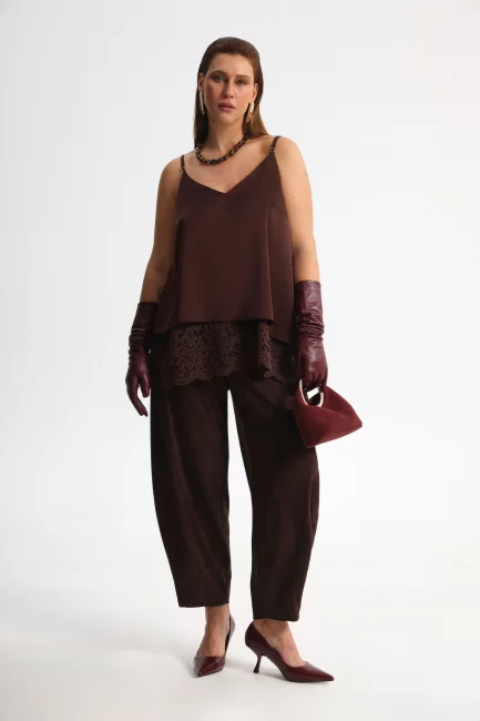 Топ из поливискозы с кружевом