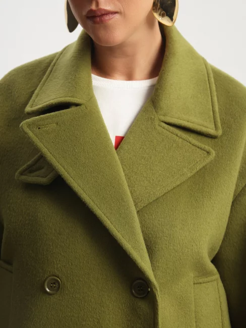 Полупальто двубортное с лацканами