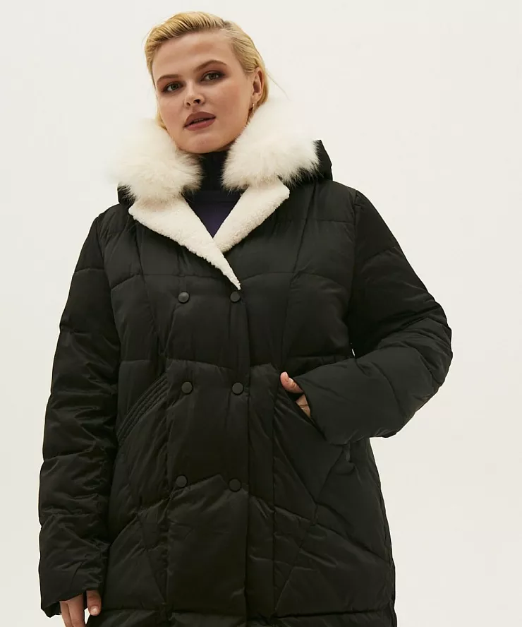 Двубортное полупальто пуховик с натуральным мехом