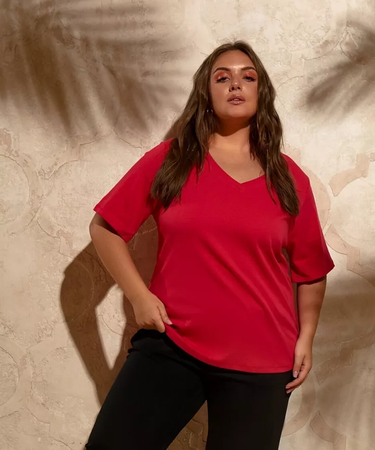 Футболка relaxed fit из хлопка в v-вырезом