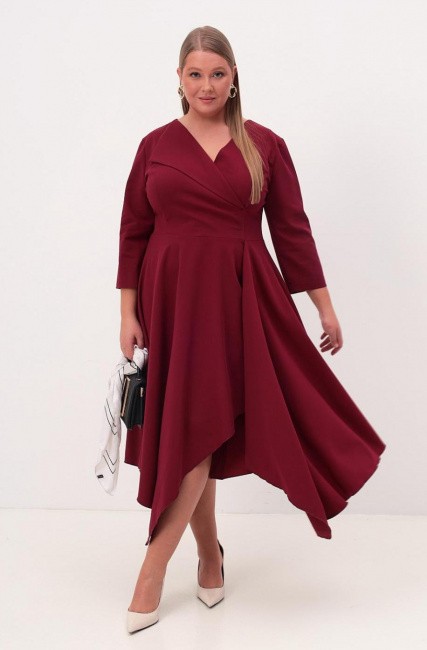 Асимметричное платье на запах в оттенке бордо