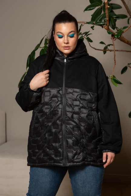 Черная комбинированная куртка с утеплением